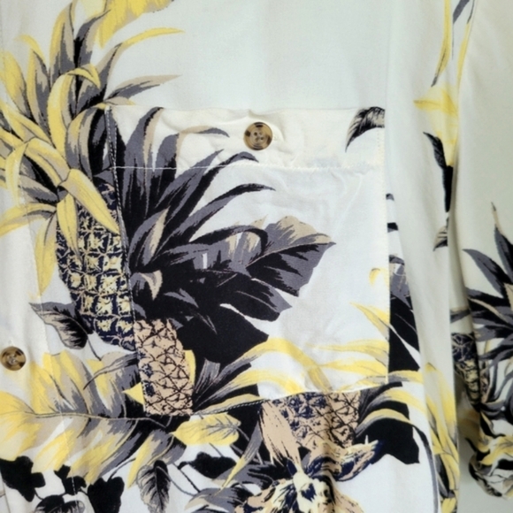 Puritan Hawaiian shirt pineapple floral off white black yellow button down large - Picture 14 of 16